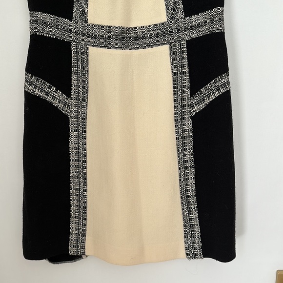 ♻️DONATED DEC. 2023♻️ 
Milly Black/White tweed sleeveless dress size 8 - Picture 3 of 11